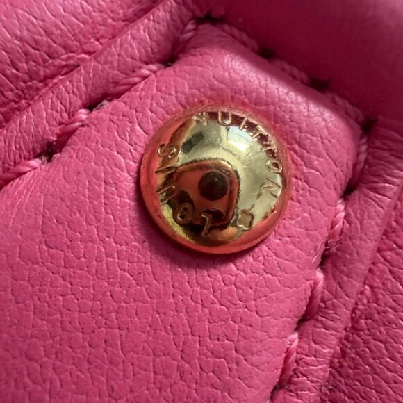 LOUIS VUITTON Calfskin Bubblegram Papillon BB in Dragon Fruit - Picture 9 of 15